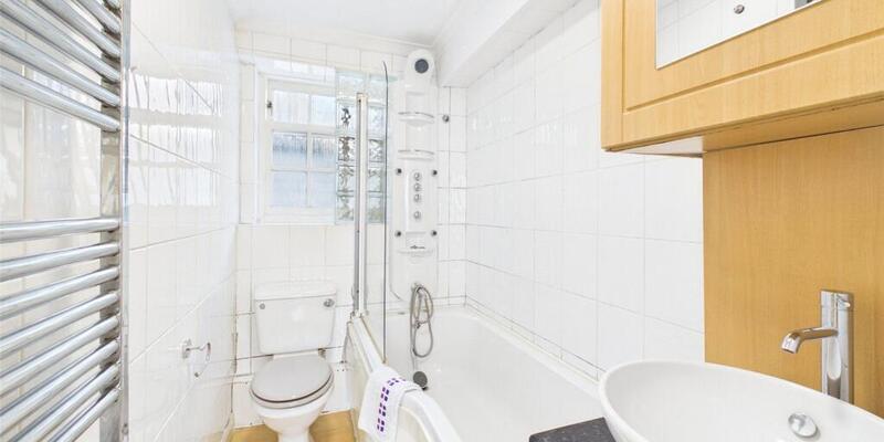 Flat 1, 50 Bridge Street, Christchurch, BH23 1EB