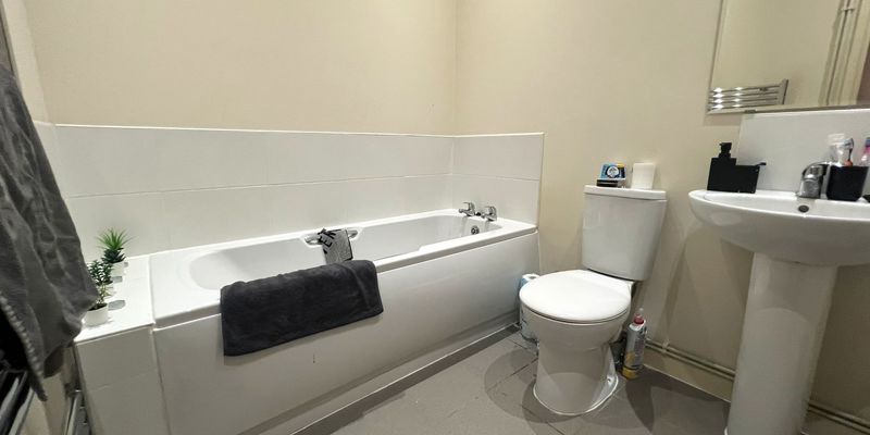 Flat 1, 17 Key Hill Drive, Birmingham, B18 5NY