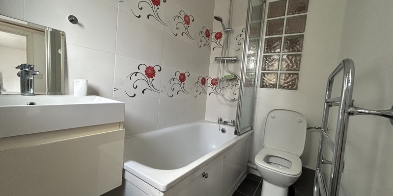 12 Oakfield Court, Blandford Forum, DT11 7HF