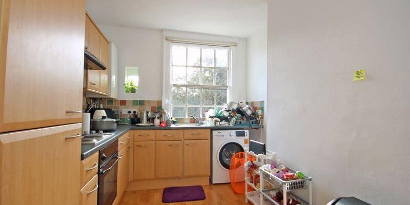 Flat 2, 14 Park Street, Taunton, TA1 4DF