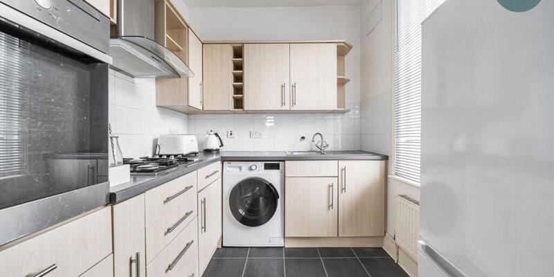 Flat 3, 17 Park Lane, Southwick, Brighton, BN42 4DL