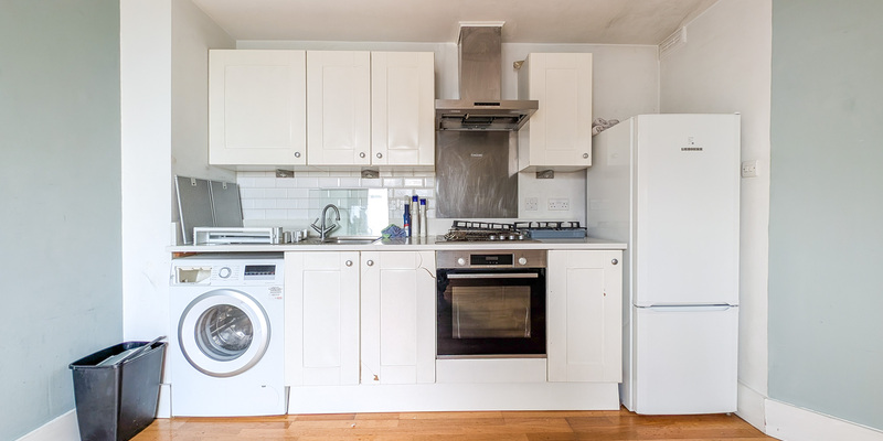 Flat 10, 42 Canonbie Road, London, SE23 3AP