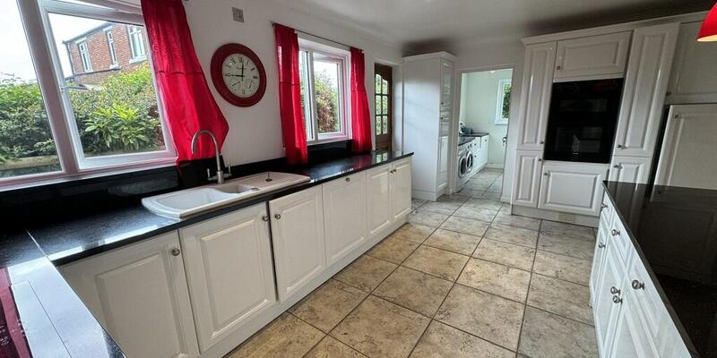 Farmfield House, 20b Hawkeridge, Westbury, BA13 4LA