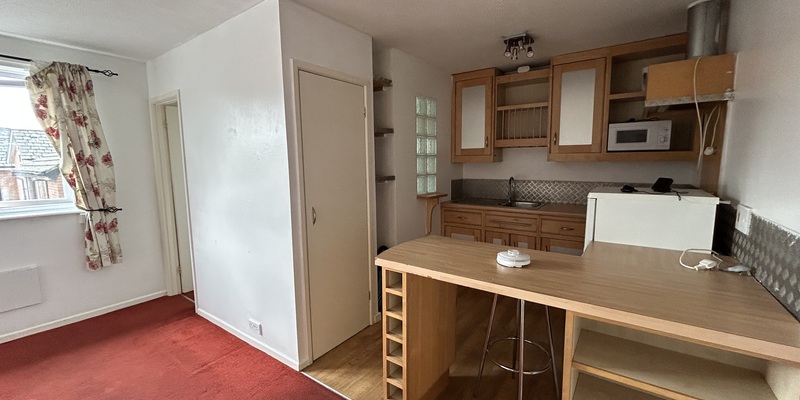 12 Oakfield Court, Blandford Forum, DT11 7HF