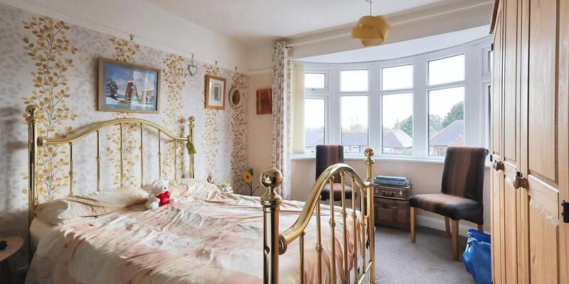 15 Stanley Drive, Bramcote, Nottingham, NG9 3JY