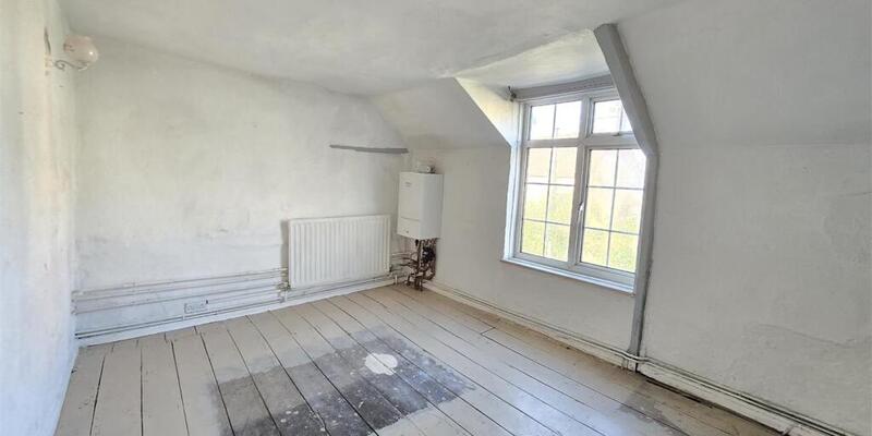 70 Bridge Street, Sturminster Newton, DT10 1BZ