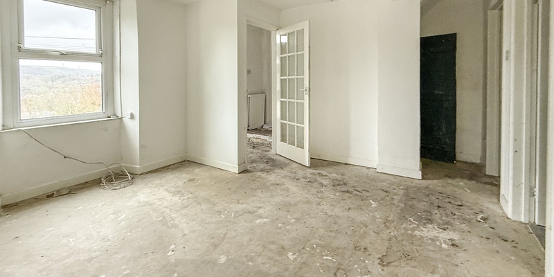 3 Dyffryn Road, Pontardawe, Swansea, SA8 3BX